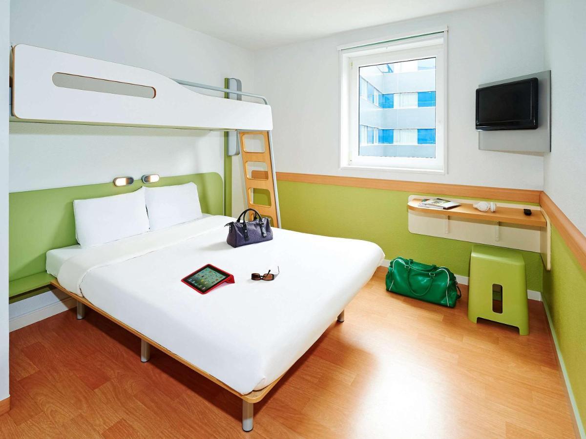 Ibis Budget Tours Centre Gare Et Congres Exterior photo